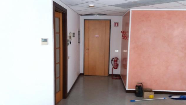 Luminoso ufficio in affitto Pasian di Prato di 124mq - Foto 8
