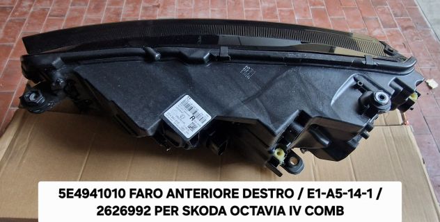 Faro ant Destro skoda octavia 5E4941010 - Foto 2