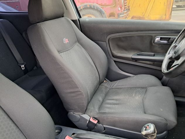 Pezzi ricambio seat ibiza FR 2007 1.9 tdi - Foto 6
