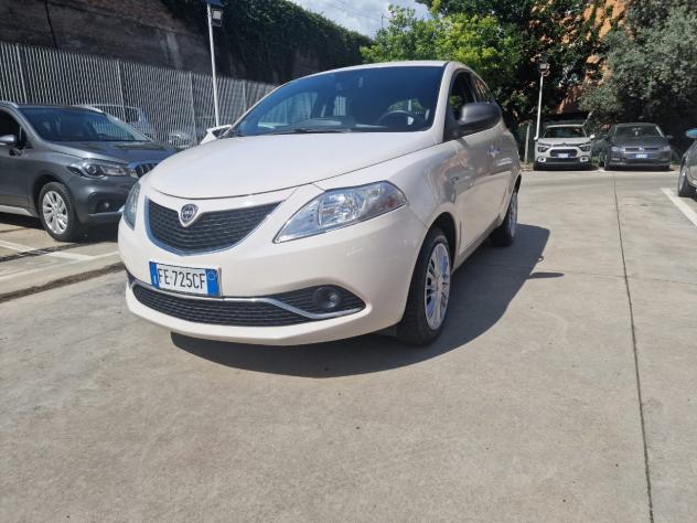Lancia Ypsilon 5 Porte Ypsilon 1.2 Silver ecochic Gpl 69cv scad.bombola 2036 - Foto 9