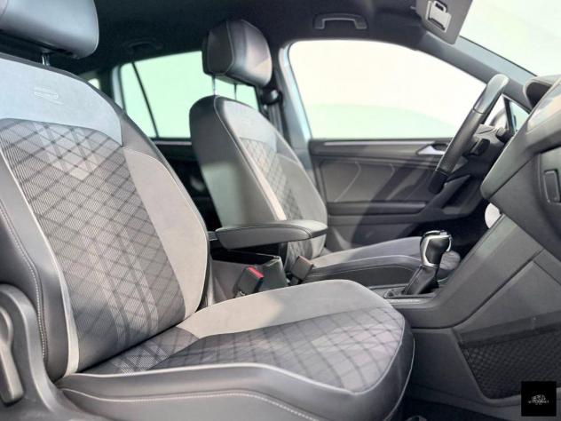 VOLKSWAGEN - Tiguan - 2.0 BiTDI DSG 4M. Adv. R-Line BMT - Foto 8