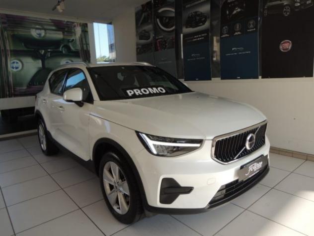 VOLVO XC40 B3 automatico Core rif. 24101964