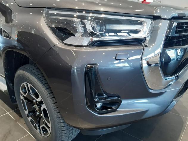 Toyota Hilux 2.4 D-4D A/T 4WD 4 porte Double Cab Executive - Foto 10
