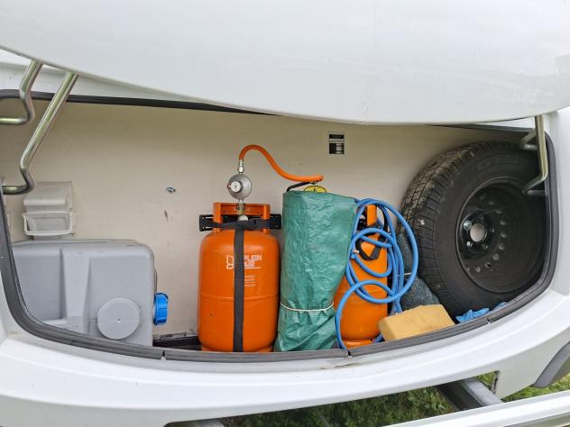 CARAVAN ROULOTTE KNAUS 4 POSTI LETTO DINETTE FERRO DI CAVALLO LETTI GEMELLI CAMPEGGIO CAMPER GENERALI USATI 1594 - Foto 6