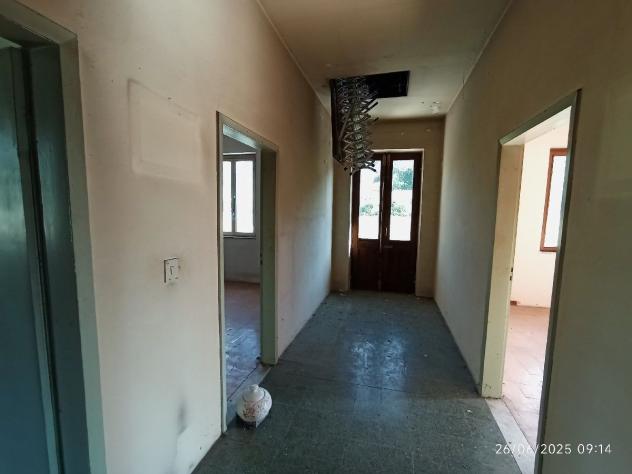 APPARTAMENTO INDIPENDENTE di 4 vani e di 100 mq (CAMAIORE) rif. 1050 - Foto 15