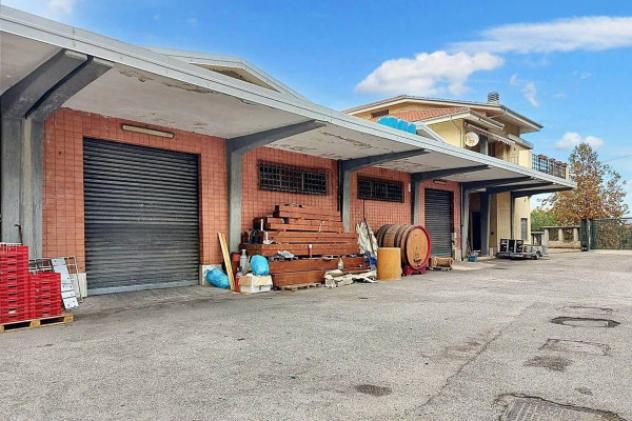 Immobile in asta di 974 m² in vendita a Oliena - Foto 2