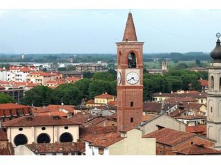 Abbiategrasso bilocale completo con balcone 700eu