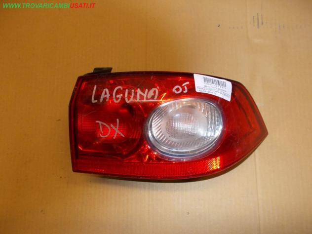 FANALE POST.D.(parte est.) RENAULT LAGUNA (B74/K74)  Parti elettriche  Fanaleria  Fanali  Fanale post. sx. RENAULT - LAGUNA - 01-03-2001 - 01-02-2005