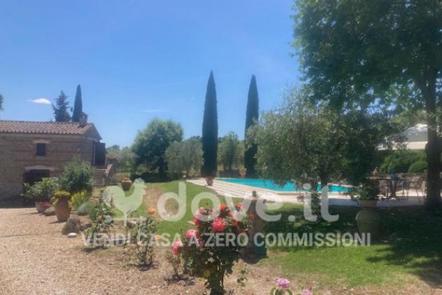 Rustico / Casale di 160 m² con più di 5 locali e posto auto in vendita a Pienza - Foto 18