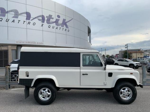 LAND ROVER Defender 110 2.4 TD4 Hard Top 3 pt. PANEL VAN PREZZO + IVA rif. 23736170 - Foto 2