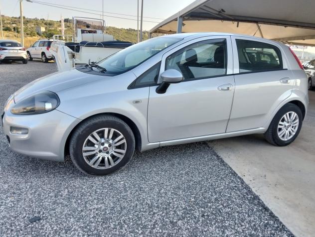 Fiat Punto 1.3 MJT II S&S 95 CV 5 porte Street - Foto 9
