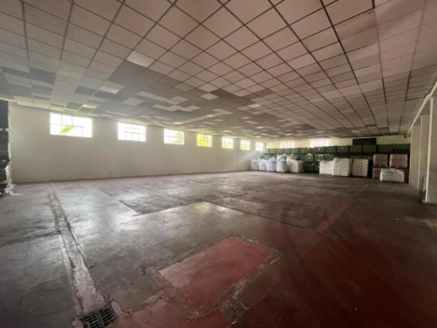 Immobile di 2100 m² con 3 locali in affitto a Castegnato - Foto 13
