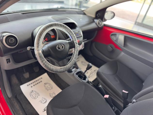 Toyota Aygo 1.0 12V VVT-i 3 porte Sol - Foto 8