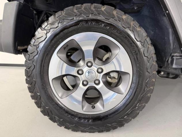 JEEP Wrangler Unlimited 2.8 CRD DPF Sahara Auto E6 rif. 24013426 - Foto 10