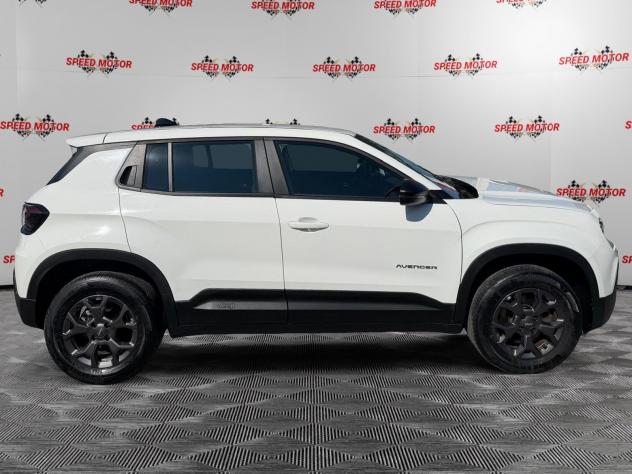 Jeep Avenger Avenger 1.2 turbo Hybrid mhev Longitude 110cv Automatica! - Foto 3