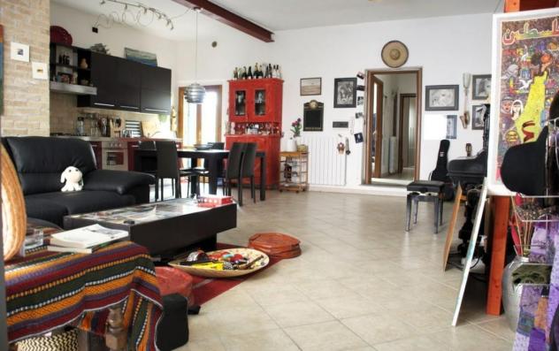 Appartamento in vendita a Cascina 85 mq Rif: 1345590