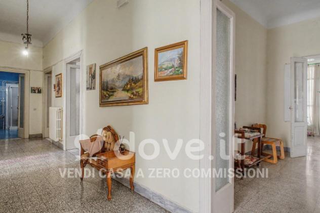 Casa indipendente di 301 m² con più di 5 locali in vendita a Pulsano - Foto 2
