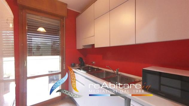 Bilocale con terrazzo: comfort e quiete per chi si trasferisce per lavoro - Foto 3