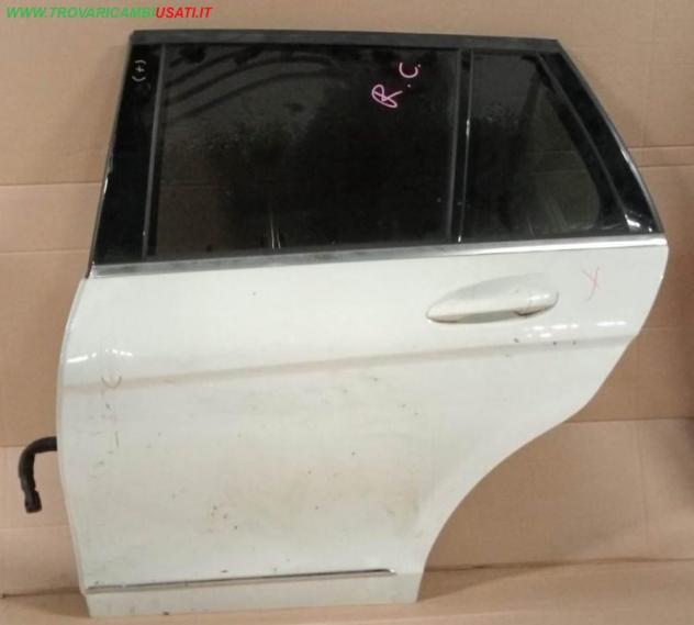 PORTA POST.S. BIANCA C/ALZ. E SERR. VETRO SCURO (1 Bullo) 999-U64680 Carrozzeria  Lamierati esterni  Porte  Porta post. sx. MERCEDES - Classe C Statio