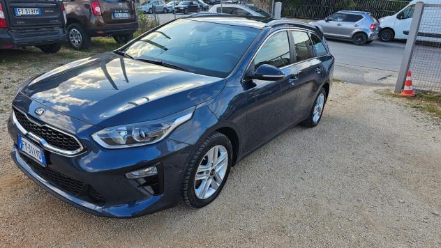 KIA CEED SW 1.6 CRDI 115 CV 2019 ECO BUSINESS CLASS DCT SW (AUTOCARRO) BLUE MET 8.900,00 - Foto 7