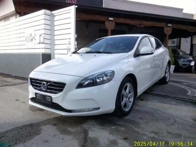 VOLVO V40 D2 rif. 24044207