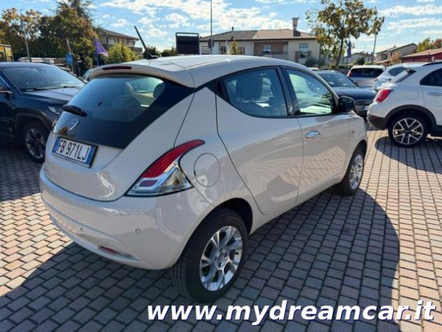 LANCIA Ypsilon 0.9 TwinAir 85 CV 5 porte Metano Ecochic Gold rif. 24208952 - Foto 4