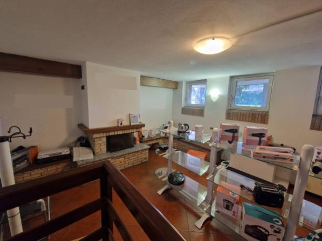 Immobile di 315 m² con più di 5 locali in affitto a Lainate - Foto 14