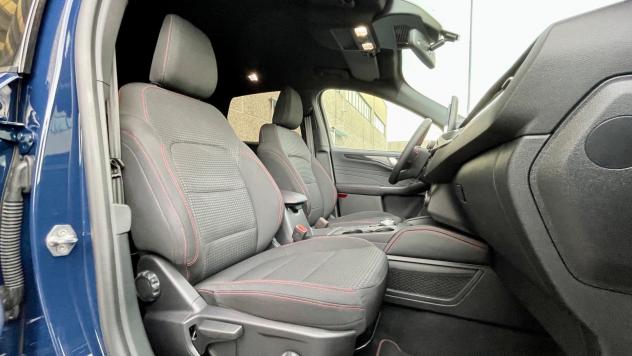 FORD KUGA 2.5 PLUG-IN HYBRID ST-LINE 2WD CVT 225CV - FULL LED - Foto 10