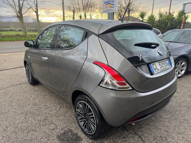 Lancia Ypsilon 1.0 FireFly 5 porte S&S Hybrid Silver Plus - Foto 6