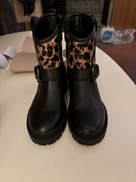 BELLISSIMI STIVALI NUOVI COMPLETI BASSI DA DONNA FIRMATI GUESS ORIGINALI,N 36 - Foto 8