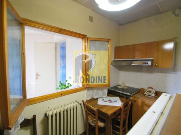 Casa indipendente cielo/terra, abbinata ai lati, attualmente divisa in 2 unità - Foto 18