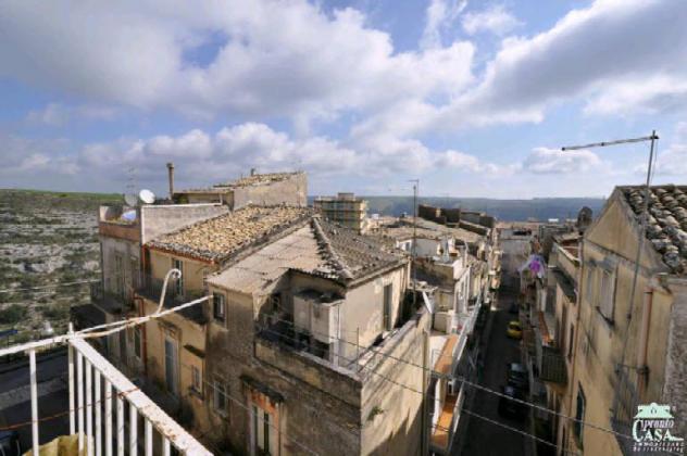 Rif. 7389 - Casa singola in centro storico a Ragusa