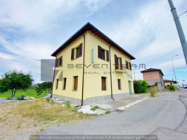 Immobile di 360 m² con più di 5 locali in vendita a Cassano d'Adda