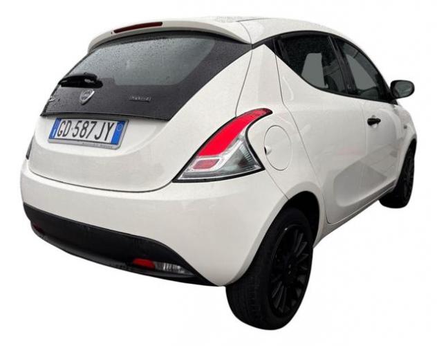 LANCIA Ypsilon 1.0 FireFly 5 porte S&S Hybrid Ecochic Silver rif. 22805119 - Foto 2