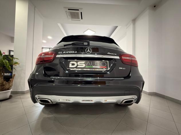 MERCEDES- BENZ GLA 200 D 136CV AMG PREMIUM PLUS 4MATIC - Foto 9