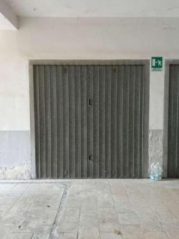 Immobile in asta di 92 m², box auto in vendita a Casalnuovo Monterotaro - Foto 11