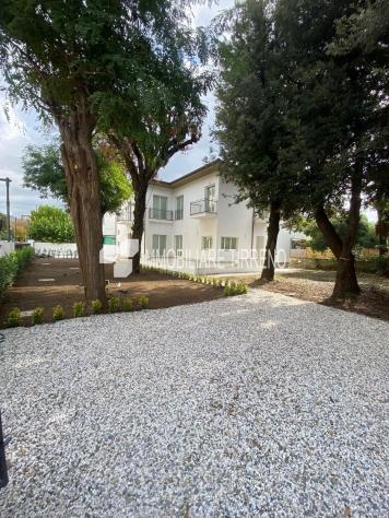 Villa in vendita a Marina di Massa - Massa 342 mq Rif: 1447351 - Foto 3