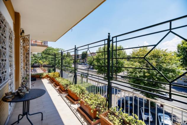 Elegante appartamento in Viale Ionio semi arredato - Foto 8