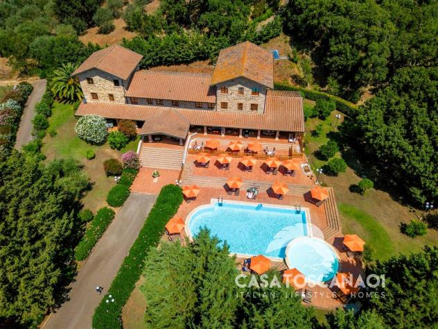 Vendita Agriturismo da 81100 mq con giardino con posto auto