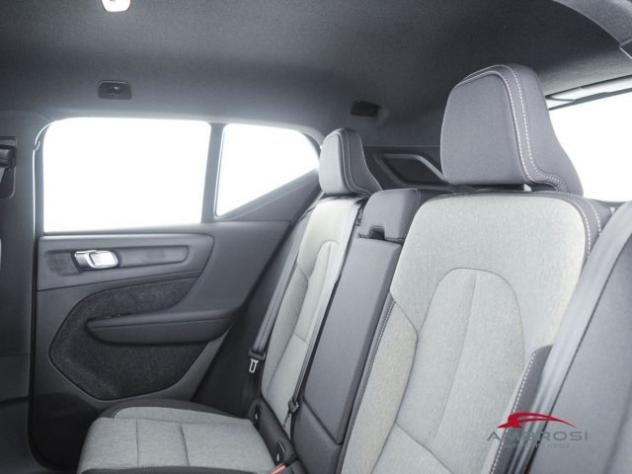 VOLVO XC40 B3 Mild hybrid Benzina Plus Dark rif. 23986884 - Foto 9