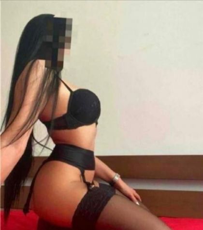 MASSAGGIO PROFESSIONALE SENSUALE MARTINA ITALIANA - Foto 2 Tel:3518122573