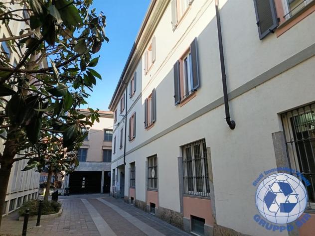 ponte dei leoni, bilocale arredato su due livelli - Foto 3