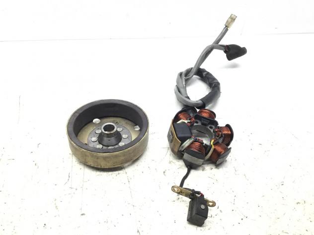 GILERA TYPHOON X 50 STATORE GENERATORE PICK UP E VOLANO MASSA Annunci gilera-typhoon-x-50-statore-generatore-pick-up-e-volano-massa-annunci