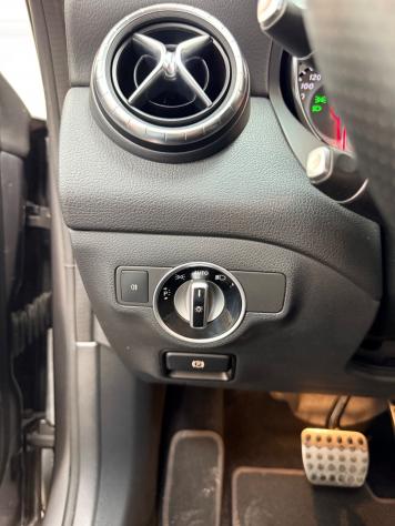 Mercedes-benz CLA 220 d S.W. 4Matic Aut DARK NIGHT Premium 05/2016 EURO 6 - Foto 8