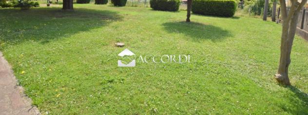 CASA INDIPENDENTE di 9 vani e di 298 mq (GIAVERA DEL MONTELLO) rif. PCS79A - Foto 14