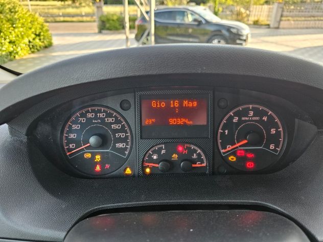 Citroen Jumper 33 III L2H2 2.2 BLUEHDI - Foto 3