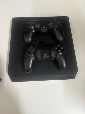 Playstation 4 slim
