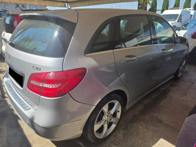 MERCEDES Classe B (T246/242) B 180 CDI BlueEFFICIENCY Premium - Foto 2