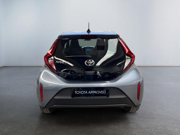 Toyota Aygo X 1.0B (72 CV) Active S-CVT - Foto 6
