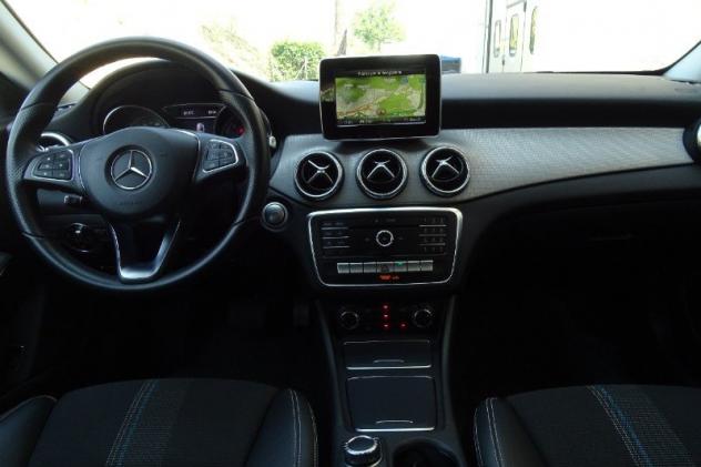 Mercedes-Benz CLA CLA 200 d S.W. Automatic Business - Foto 10